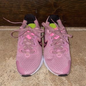 Never worn new Nike shoes